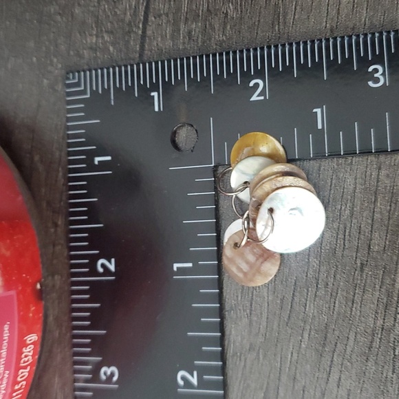 Mother Of Pearl Jingle Shell Pendant P234 - Picture 4 of 4